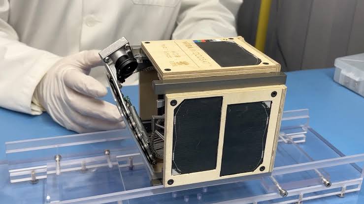 Satelit Kayu Seukuran Cangkir Siap Mengorbit Tahun Depan