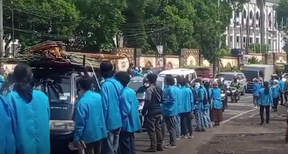 Mahasiswa Sebut Prabowo Produk Orde Baru dan Gibran Anak Haram Konstitusi