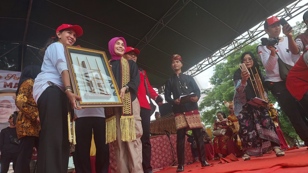 Siti Atikoh Pastikan Ganjar-Mahfud Siap Majukan UMKM