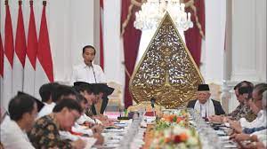 Jokowi Bahas Makan Siang Gratis di Istana, Ini kata Tom Lembong