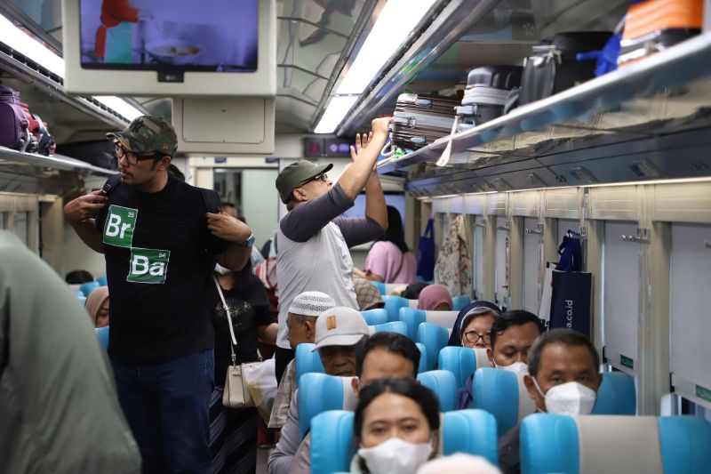 KAI Buka Pemesanan Tiket 24 KA Tambahan Lebaran 2024 Tahap Kedua