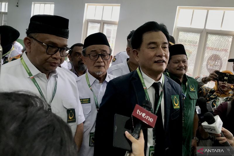 Yusril Mundur Jadi Ketum Partai Bulan Bintang, Digantikan Fahri Bachmid