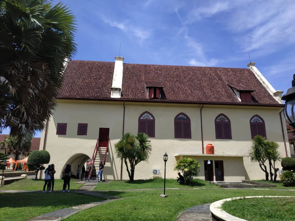 museum la galigo makassar